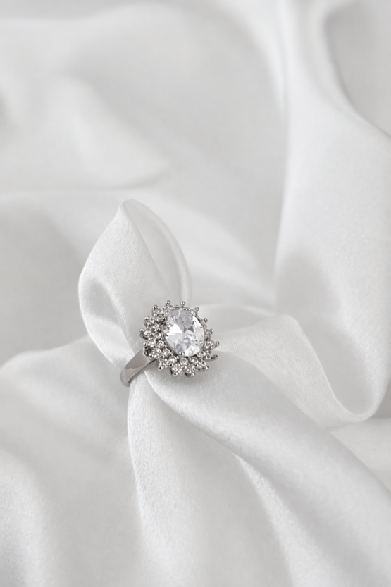 Evina Ring 